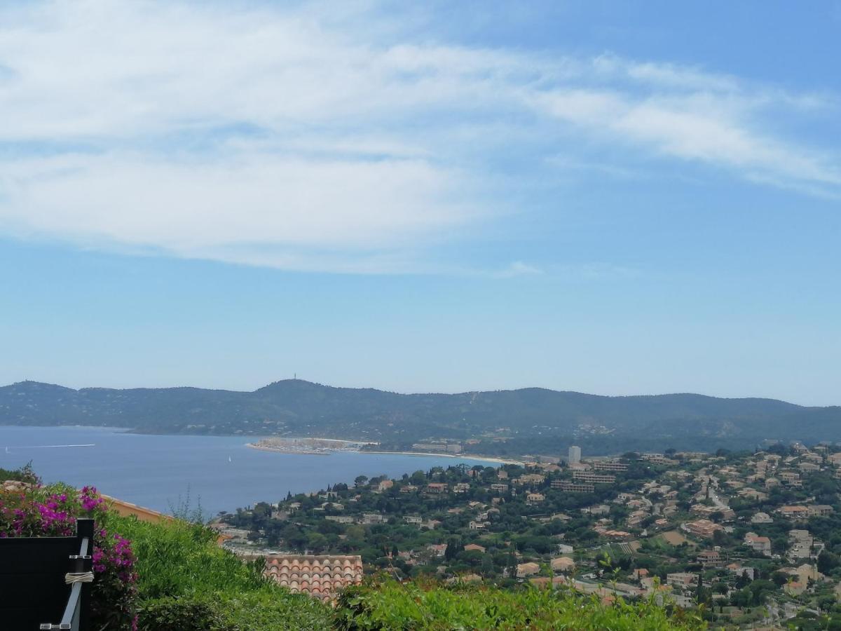 Vue Panoramique Exceptionnelle Apartment Le Lavandou Exterior foto