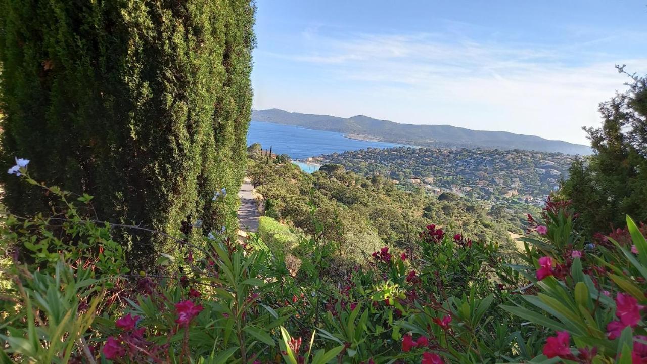 Vue Panoramique Exceptionnelle Apartment Le Lavandou Exterior foto